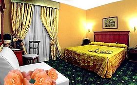 Hotel Roma 2000
